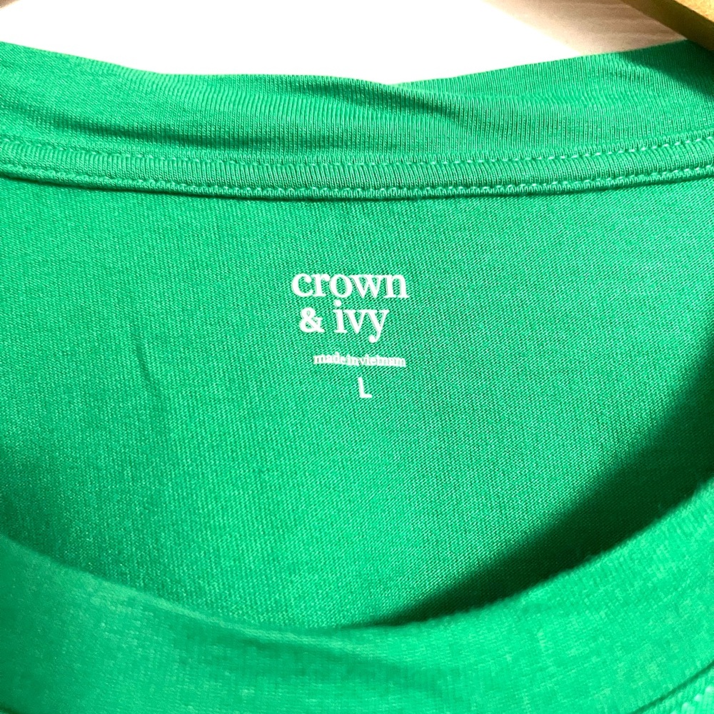crown & ivy Green Ruffle Sleeve Crewneck Tee - Picture 2 of 3
